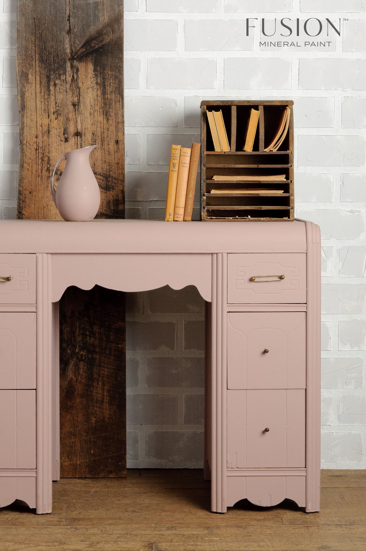 Fusion Mineral Paint - Damask